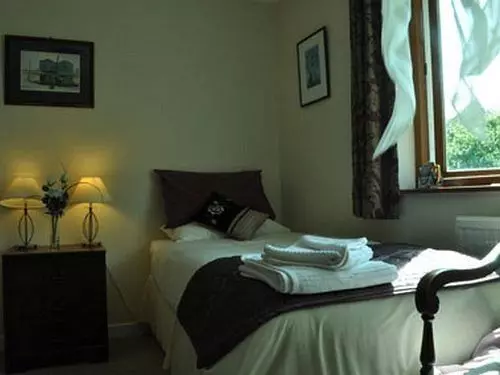 בית מלון כפרי Caledonian House