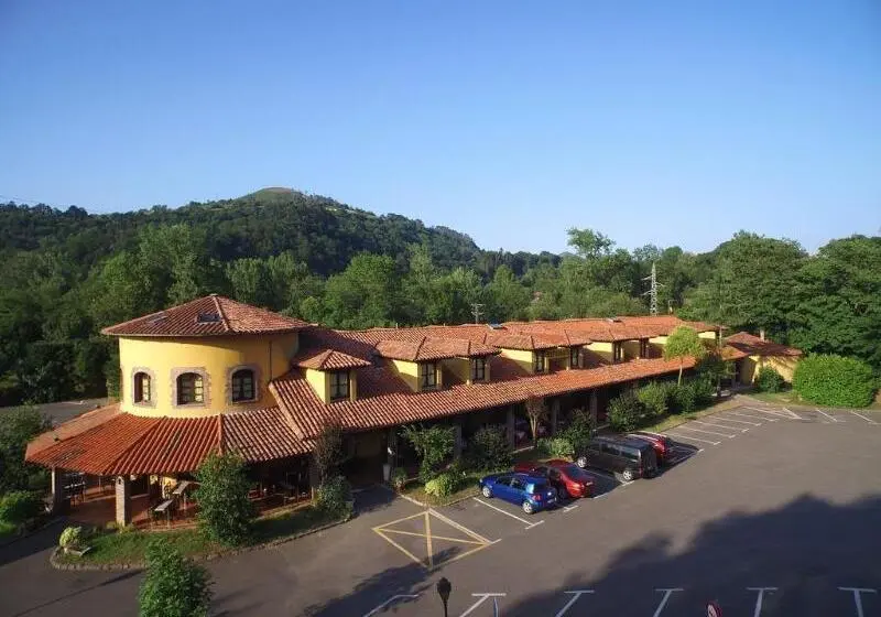Hotel El Bricial