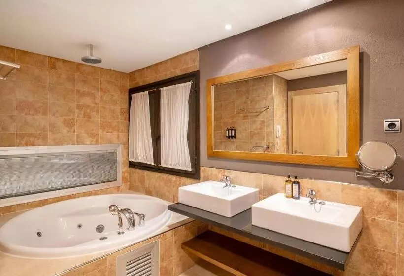 Отель Eurostars Royal Tanau