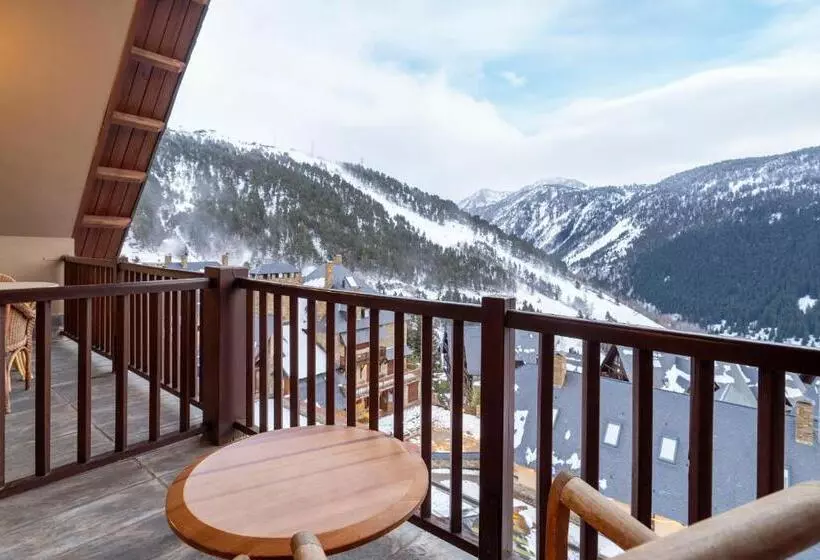 Отель Eurostars Royal Tanau