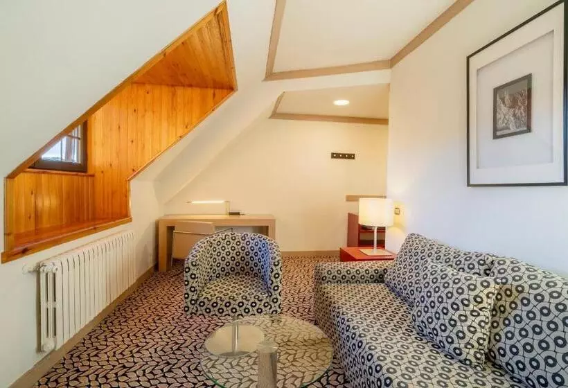 Отель Eurostars Royal Tanau