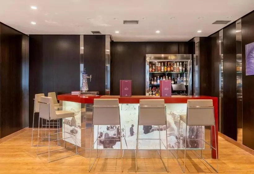 Отель Eurostars Royal Tanau