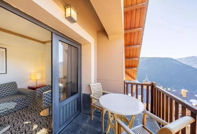 Отель Eurostars Royal Tanau