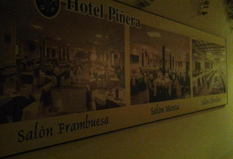 Hotelli Hostal Piñera