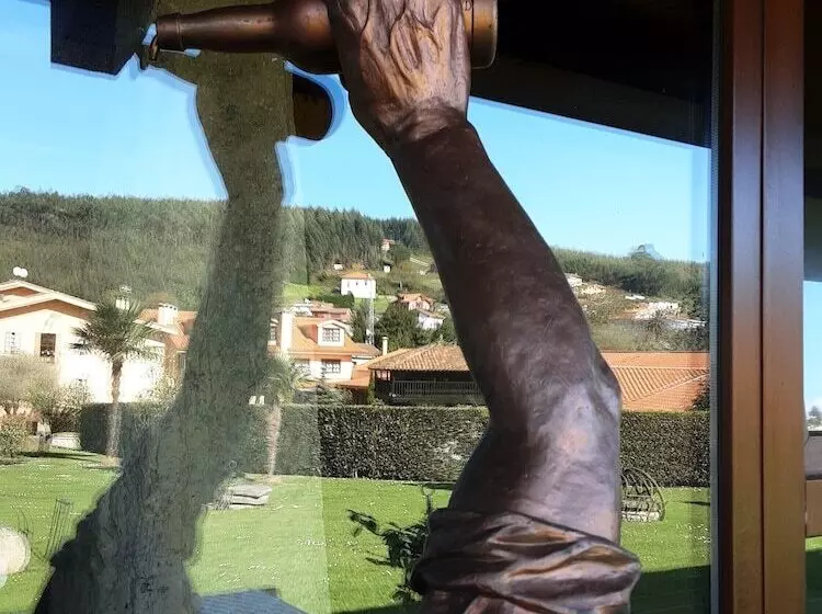 هتل Marqués De La Moral