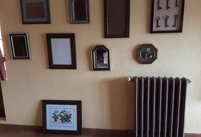 هتل Marqués De La Moral