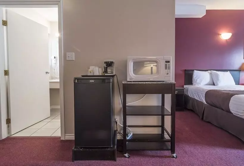 בית מלון כפרי Port Augusta Inn