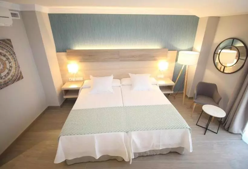 Hotel Puerta Del Mar   Adults Recommended