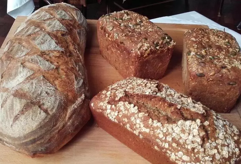 בית מלון כפרי Ravenhill House