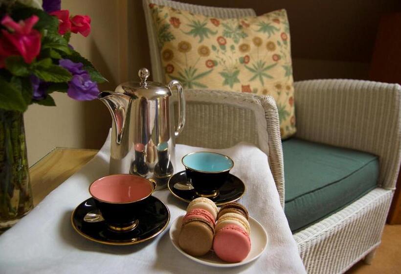 בית מלון כפרי Ravenhill House