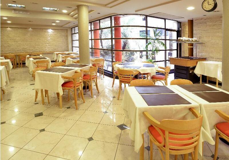 هتل Sarmiento Palace