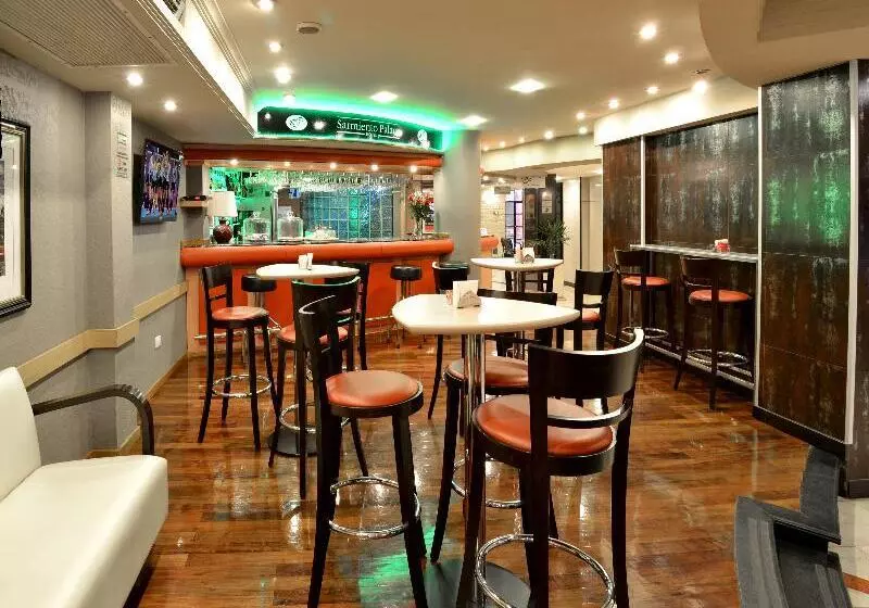 هتل Sarmiento Palace