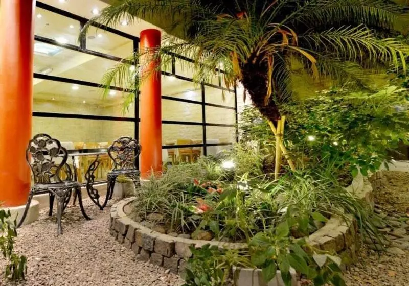 هتل Sarmiento Palace