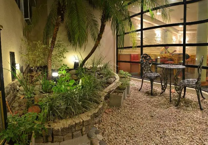 هتل Sarmiento Palace