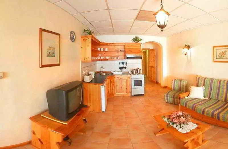 Mediterranea Hotel & Suites