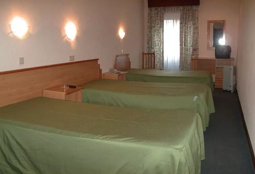 پانسیون Pensao Residencial Aviz