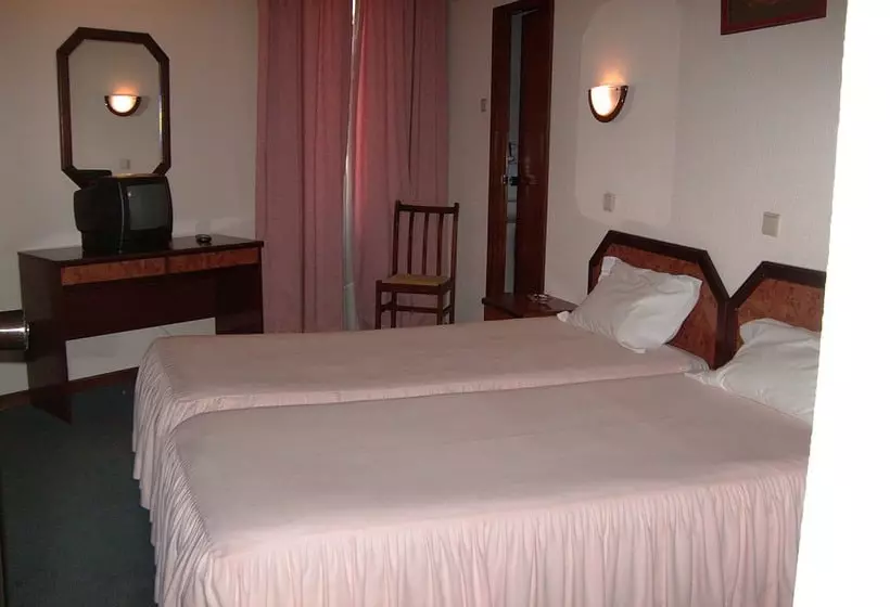 پانسیون Pensao Residencial Aviz