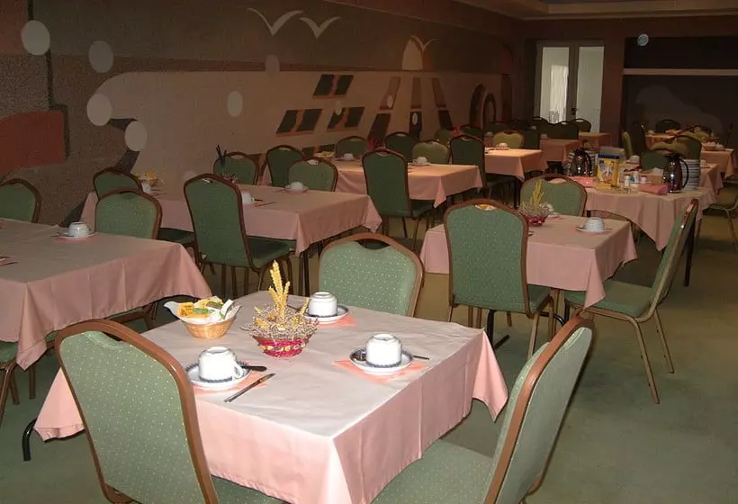 پانسیون Pensao Residencial Aviz