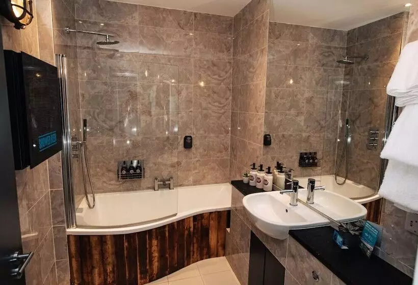 ホテル Brewdog Kennels  Aberdeen