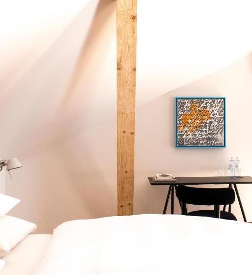 Kai 36   Hotel Zwischen Fels Und Fluss