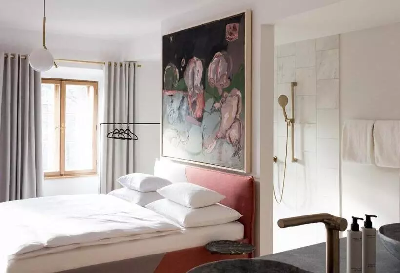 Kai 36 Hotel Zwischen Fels Und Fluss