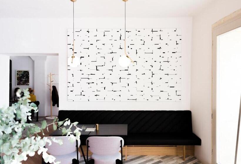 Kai 36   Hotel Zwischen Fels Und Fluss