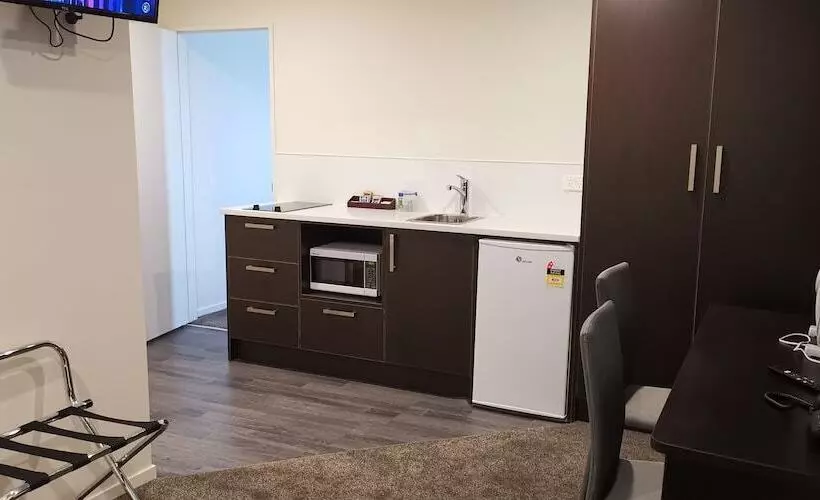 Airport Delight Motel