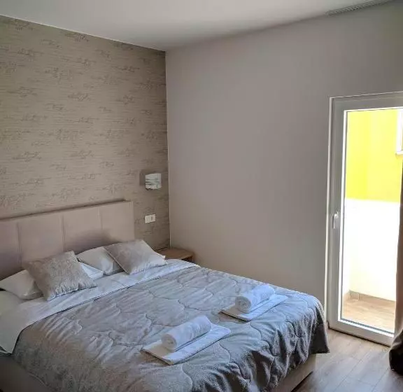 تختخواب و صبحانه Vesna