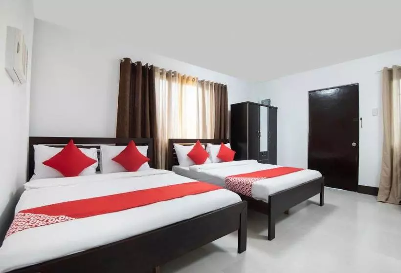 Hotelli Oyo 430 Michael S Place