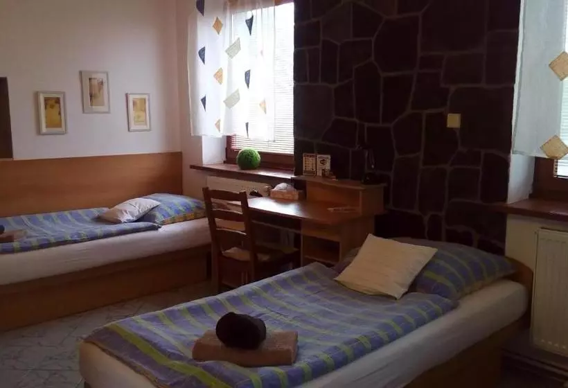 Majatalo Penzion Eva