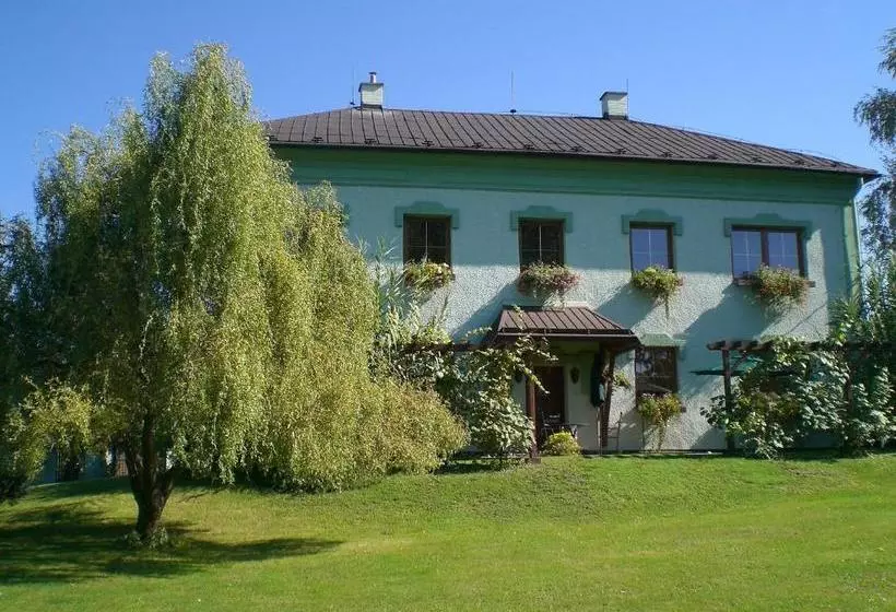 Majatalo Penzion Eva