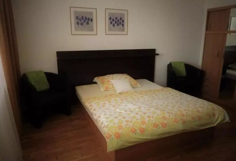 Majatalo Penzion Eva