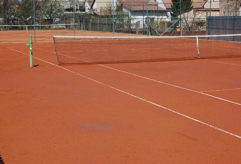 Panzió Penzion A Restaurace Na Jízdárně