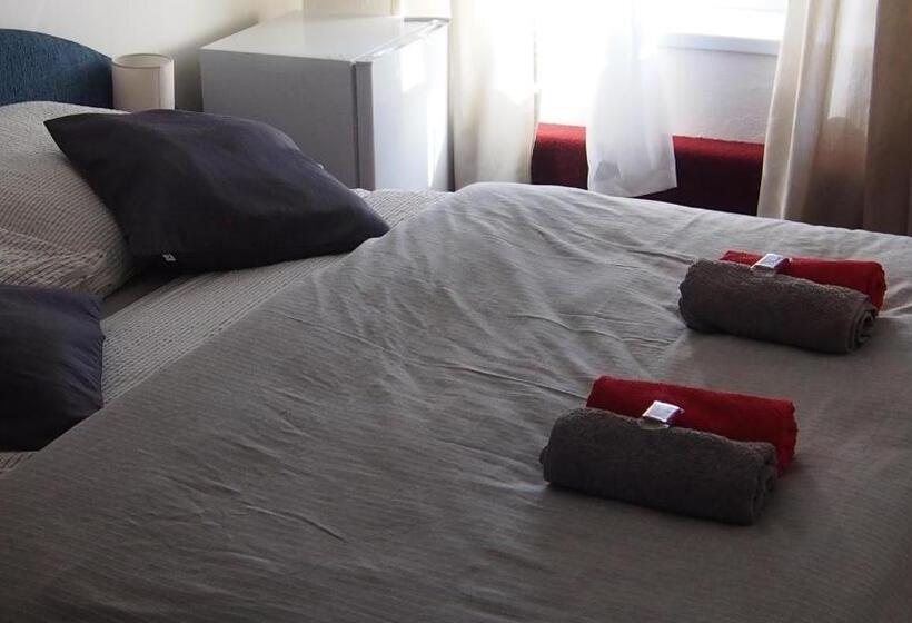 Panzió Penzion A Restaurace Na Jízdárně