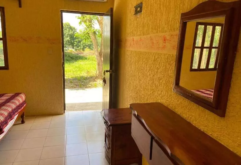 Rancho Hotel El Carmen