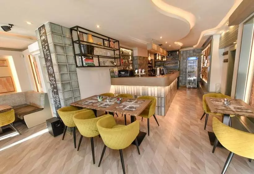 Hotelli Portré Panzió