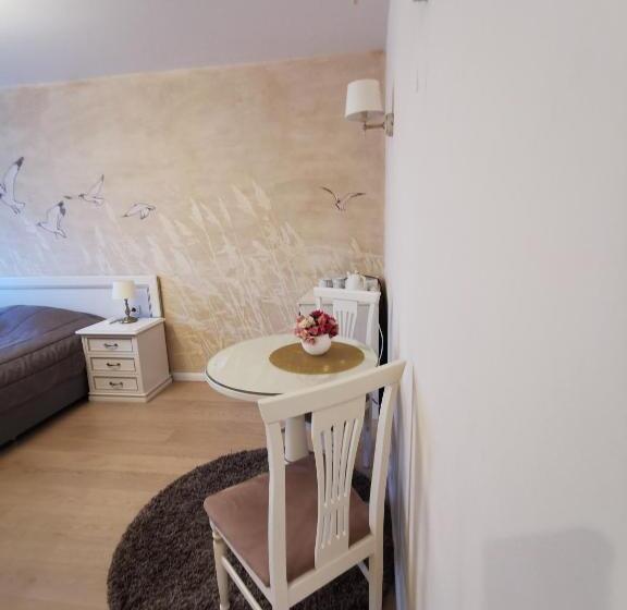 پانسیون Harmony Park Nida House