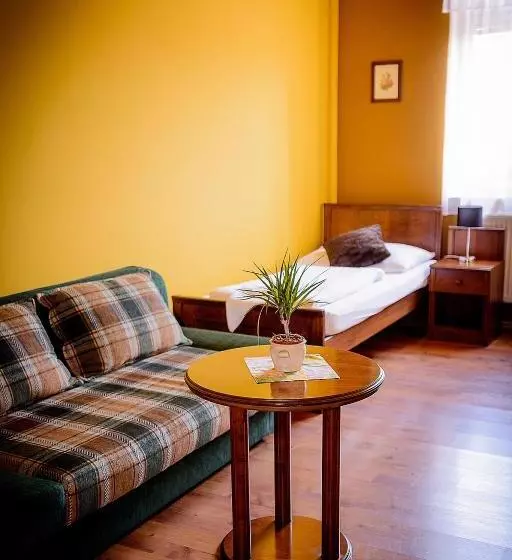 Majatalo Penzion Pod Kašnou