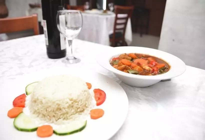 Carabana Hotel & Suites