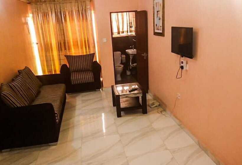 Carabana Hotel & Suites