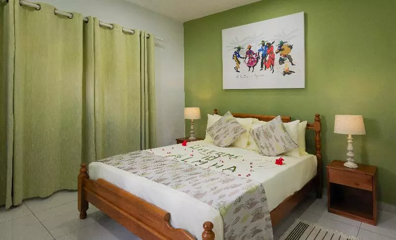 هتل The Seaboards Apartments Seychelles