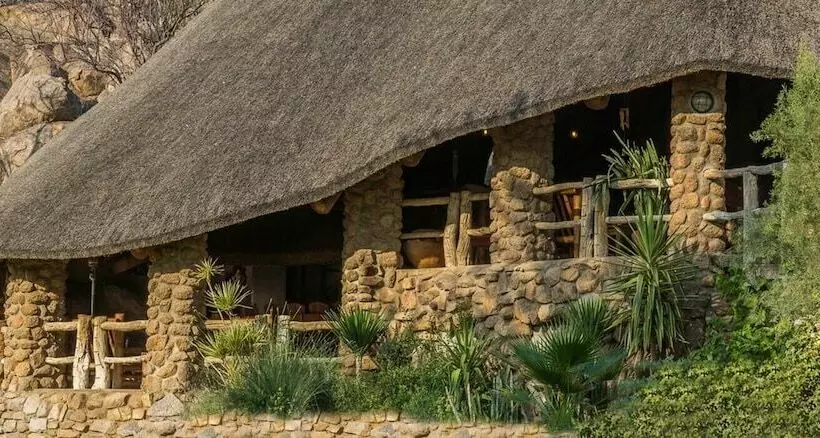 ホテル Ondundu Lodge