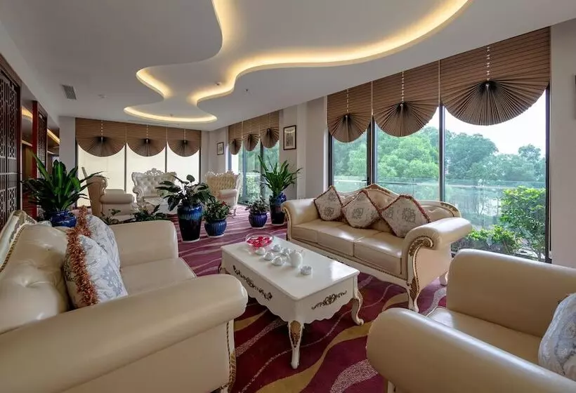 هتل Phoenix Resort Bac Ninh