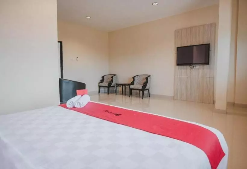 ホテル Reddoorz Plus Near Ferry Terminal Batam Center