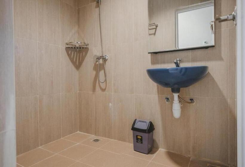 בית מלון כפרי Reddoorz Plus Near Ferry Terminal Batam Center