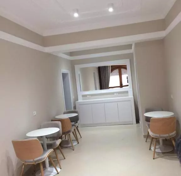 Merkaj Hotel Berat