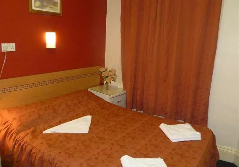 هتل Guilford House