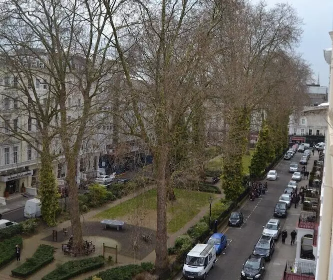 ホテル Hyde Park Court