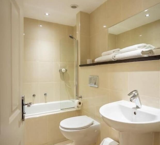 בית מלון כפרי Kensington