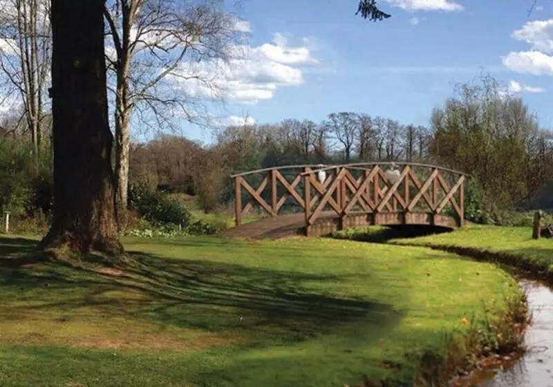 בית מלון כפרי Leeford Place